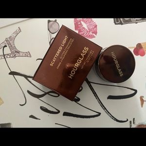 Hourglass glitter eyeshadow